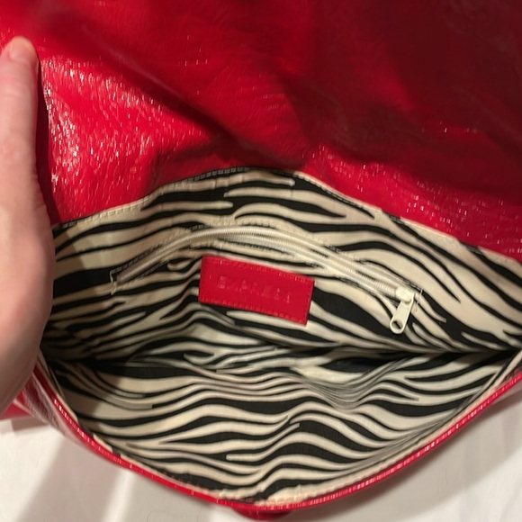 Red express handbag - Picture 3 of 3
